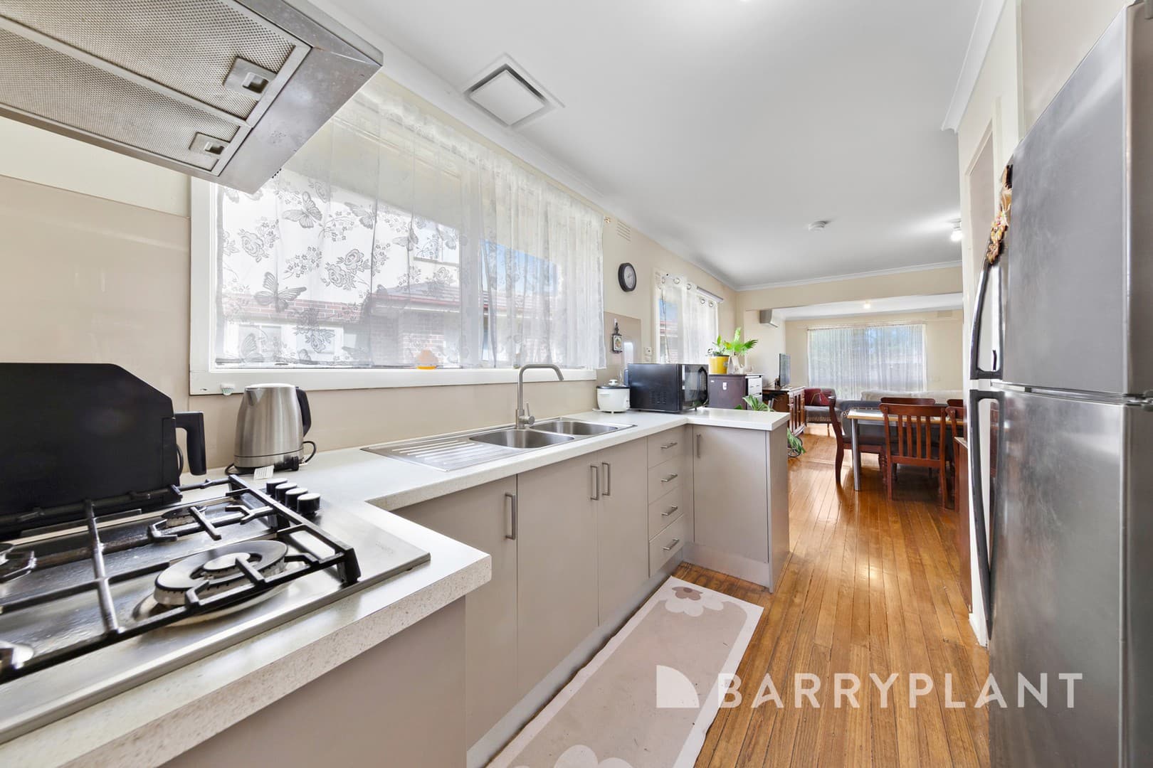 10 Revell Crescent, St Albans, VIC 3021, St Albans - Thumbnail 4