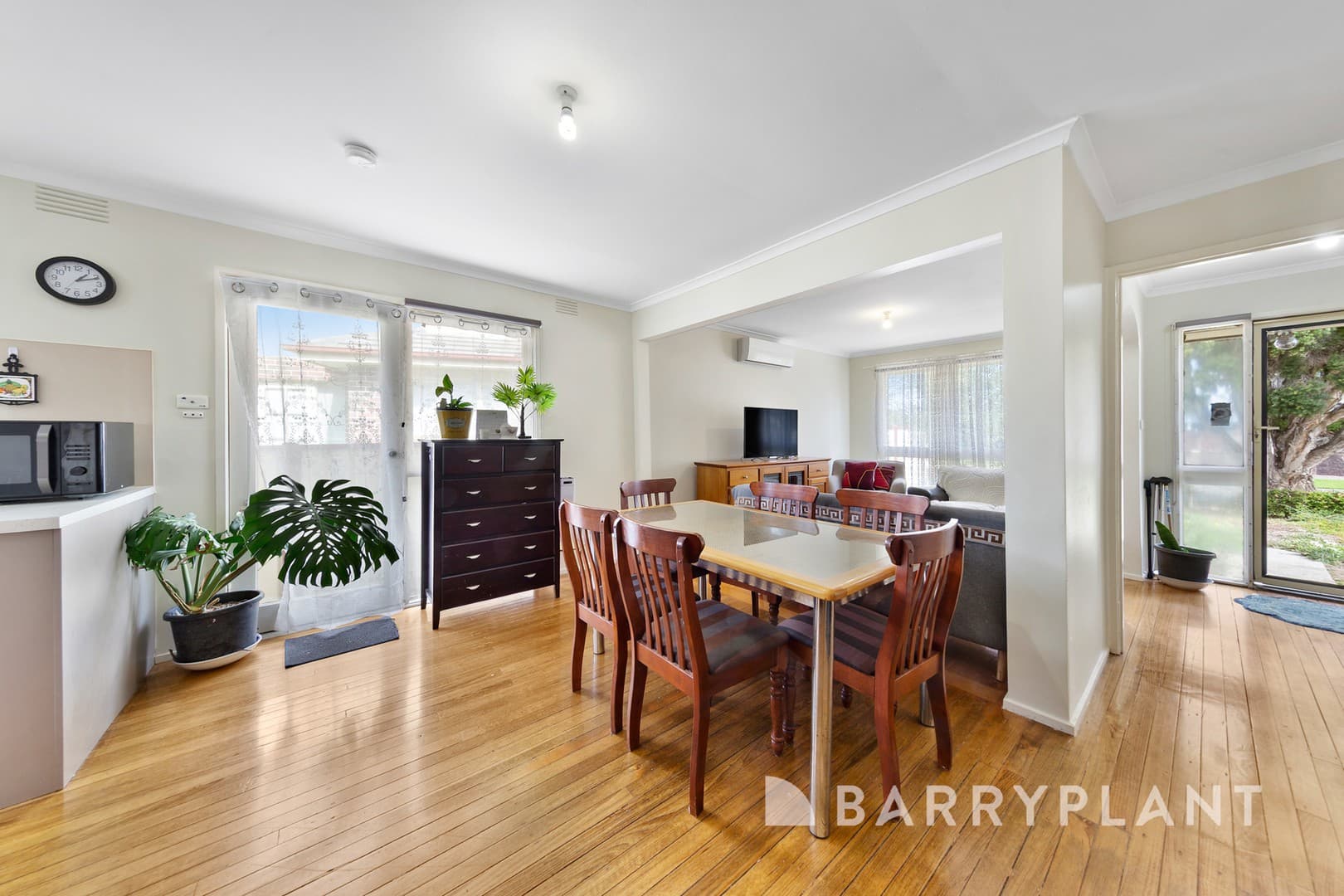 10 Revell Crescent, St Albans, VIC 3021, St Albans - Thumbnail 6