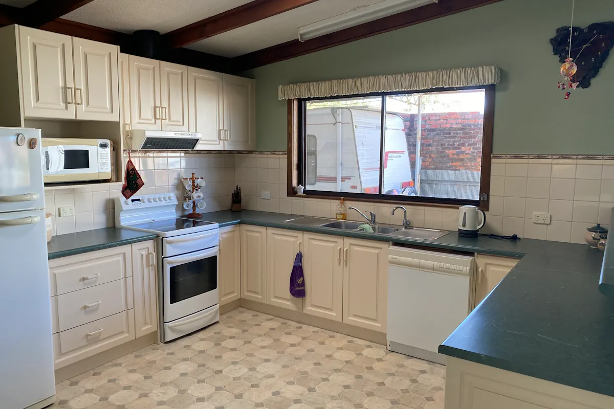 91 Jamouneau Street, Warracknabeal, VIC, 3393, Warracknabeal - Thumbnail 4