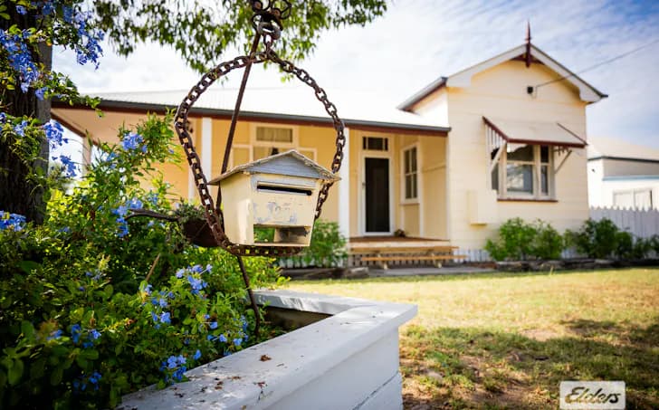 22 Feather Street, Roma, QLD, 4455, Roma - Thumbnail 2