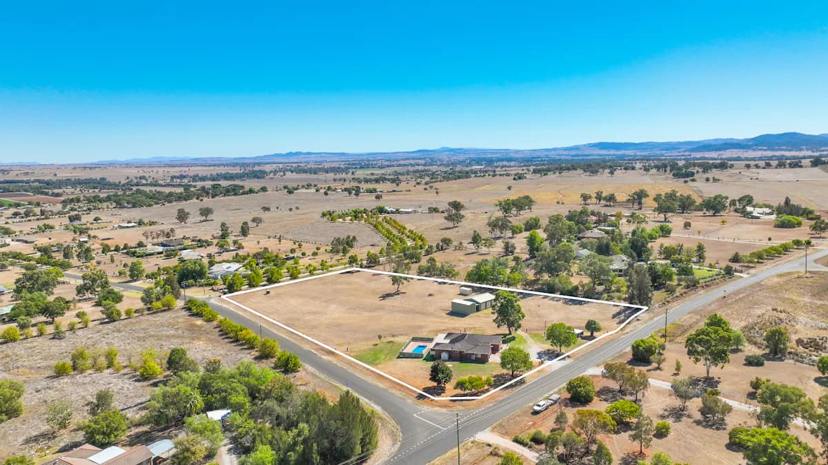 49 Meadow Banks Drive, Tamworth, NSW, 2340, Tamworth - Thumbnail 2
