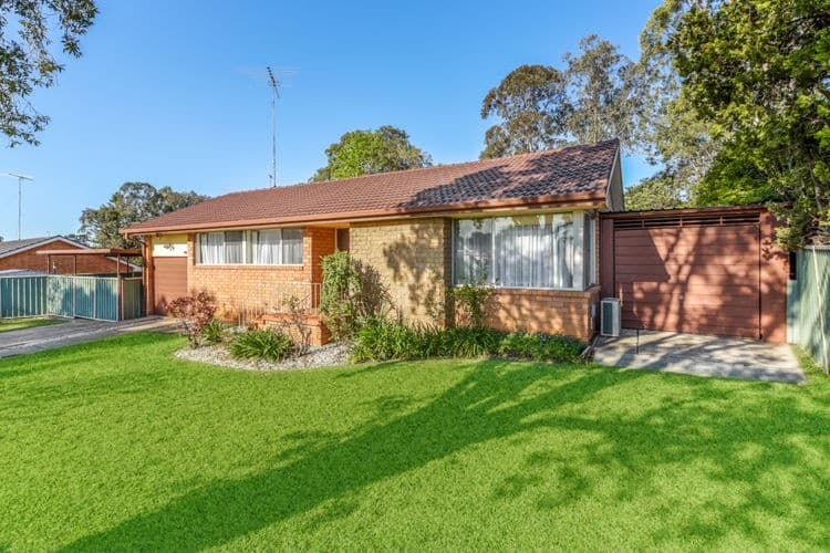 8 Jacaranda Avenue, Bradbury - Thumbnail 2