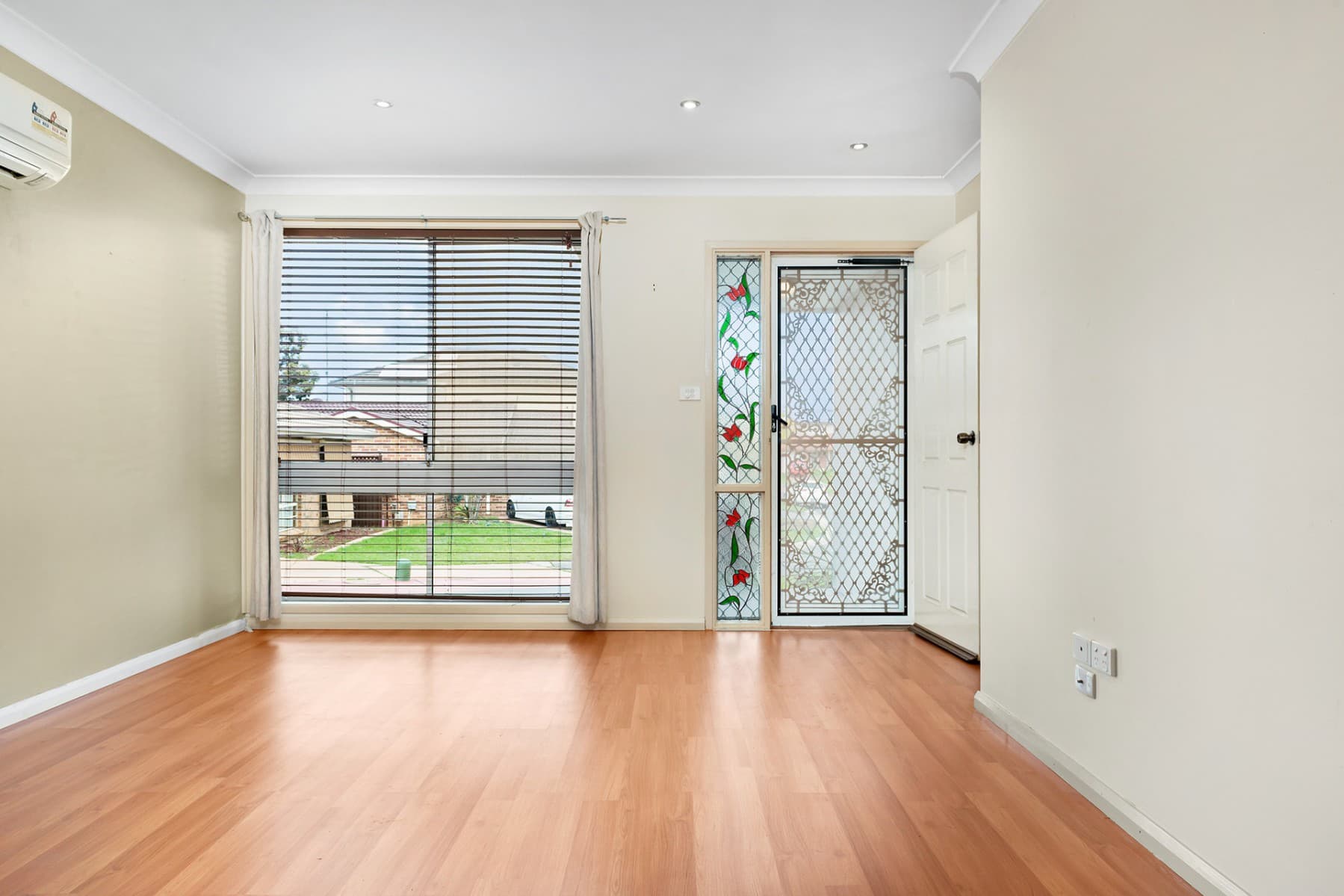 7 Orchid Close, Colyton - Thumbnail 6