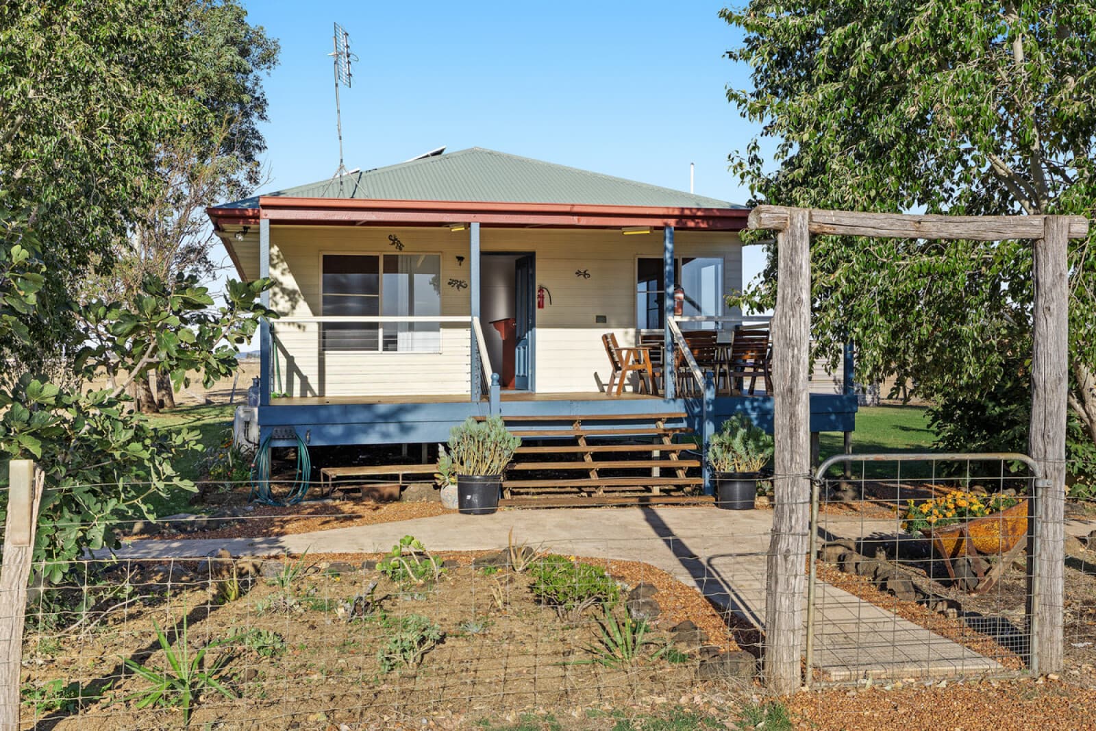 122 Spring Creek Road Spring Creek QLD 4361, Spring Creek - Thumbnail 2