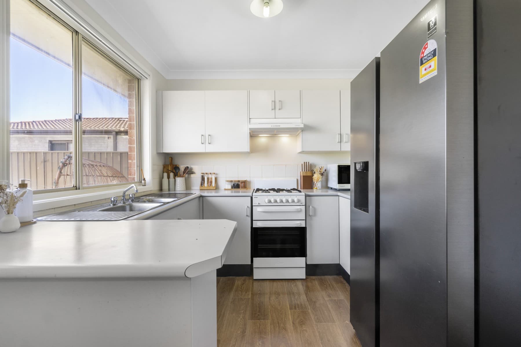 5 Aminta Crescent, Hassall Grove - Thumbnail 6