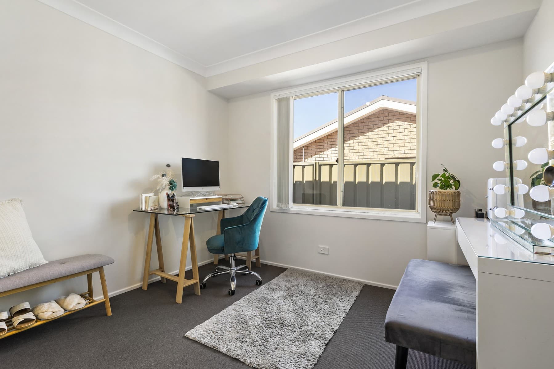 5 Aminta Crescent, Hassall Grove - Thumbnail 7