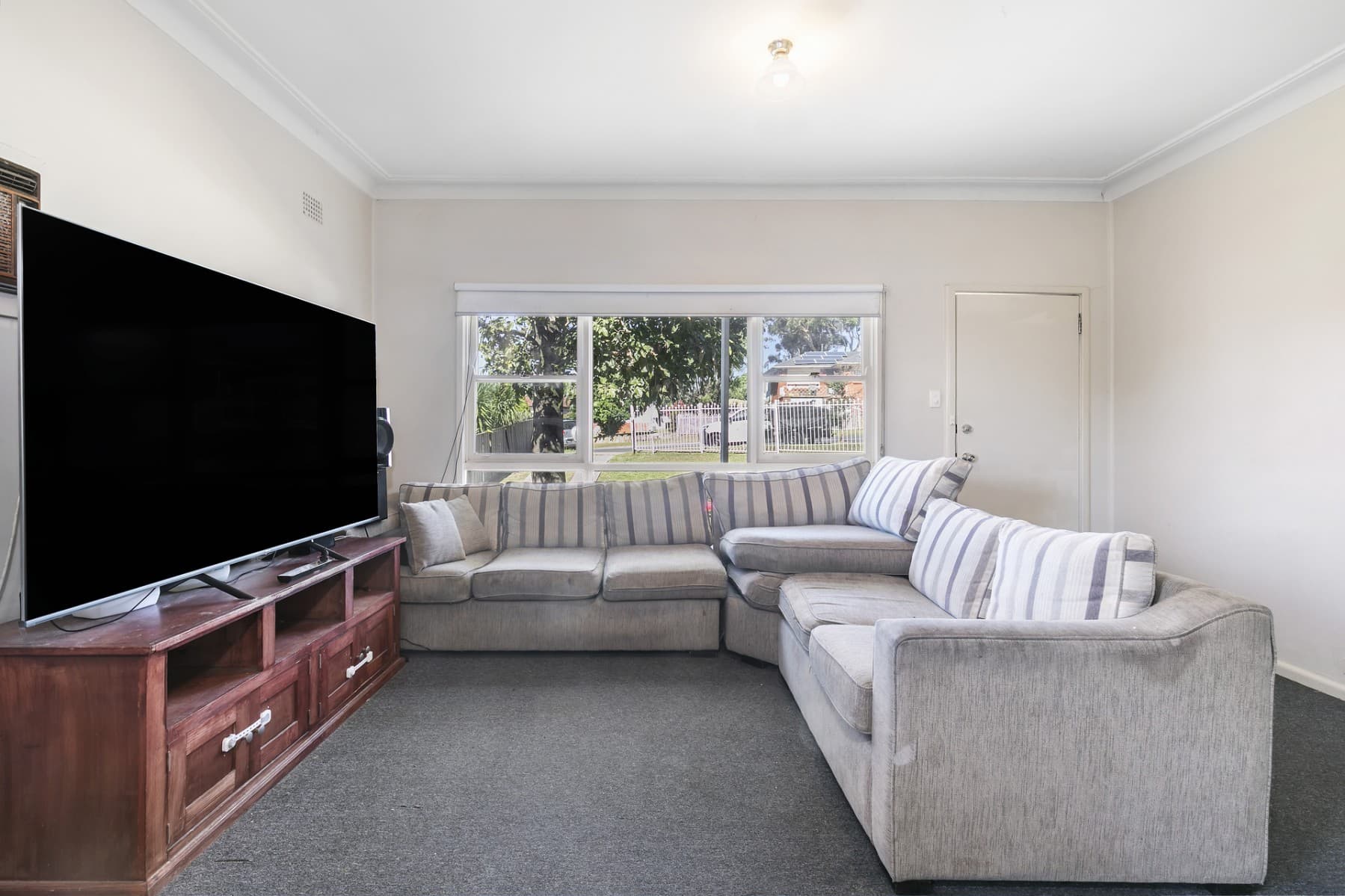 38 Tallawong Avenue, Blacktown - Thumbnail 2