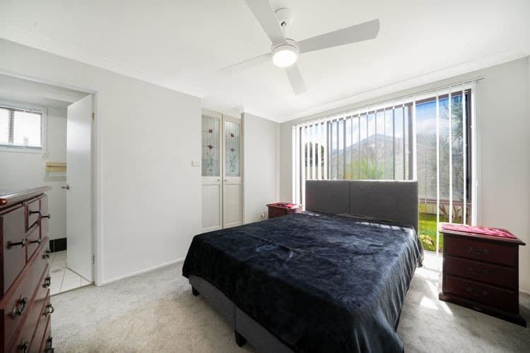 7 Shannon Place, Kearns - Thumbnail 4