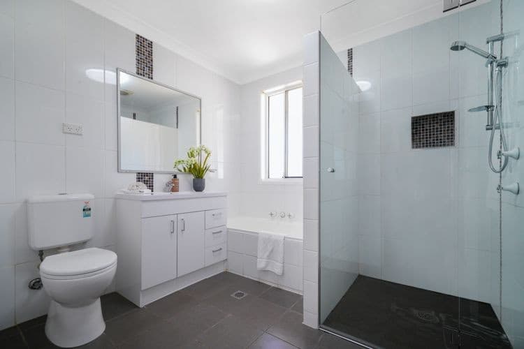 25 Cusack Close, St Helens Park - Thumbnail 7