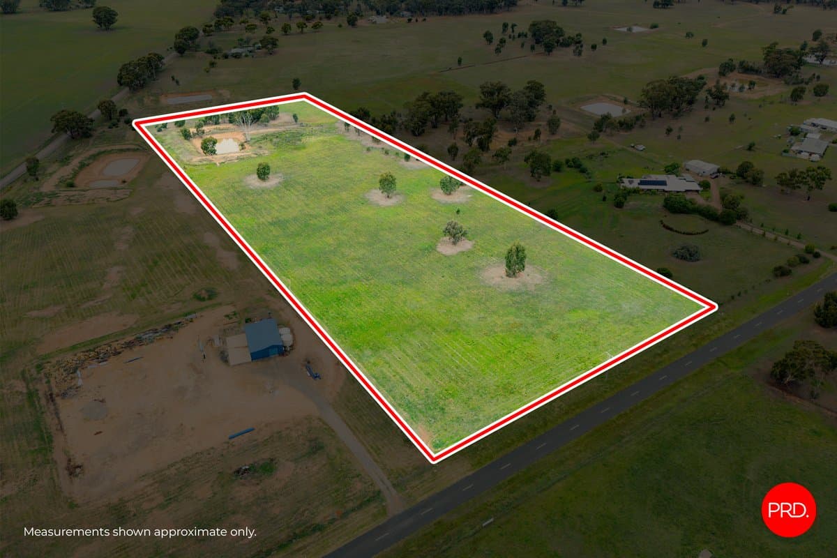 18 Powers Road, MARONG VIC 3515, Marong - Image 1