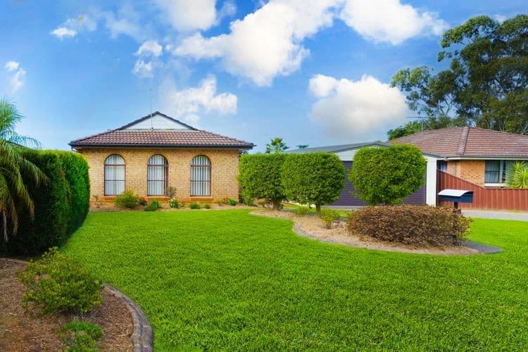 7 Quenda Place, St Helens Park - Thumbnail 2
