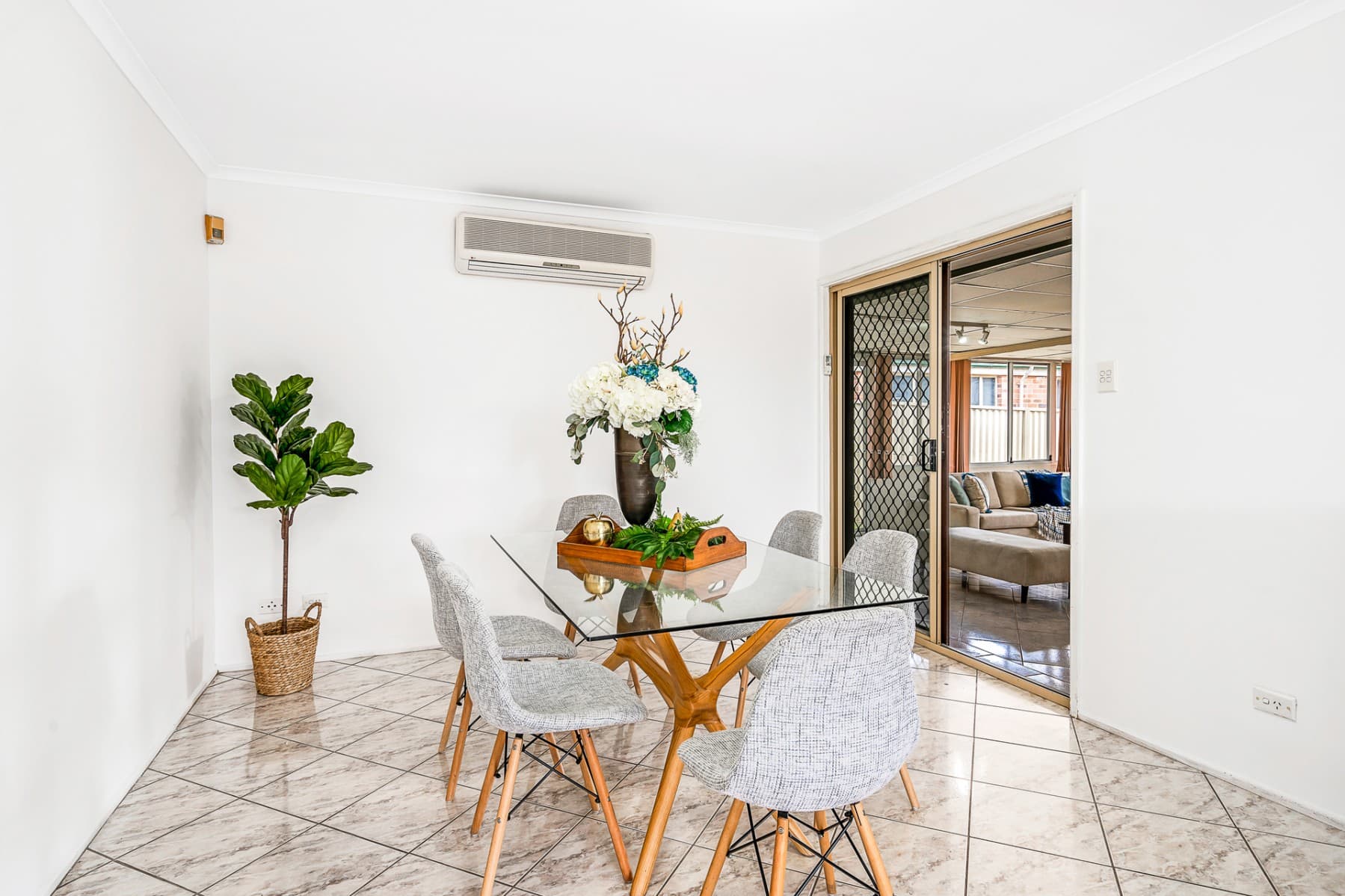 11 Wigmore Grove, Glendenning - Thumbnail 6