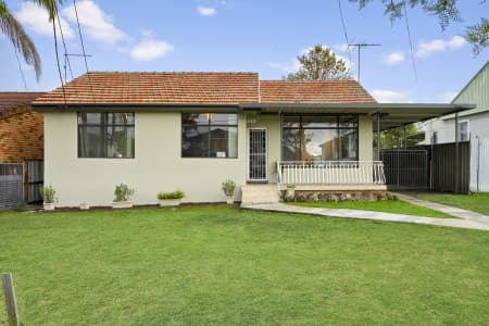 33 Cameron Street, Doonside - Image 1
