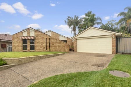 18 Ashton Place, Doonside - Image 1