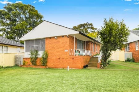 273 Luxford Road, Tregear - Image 1