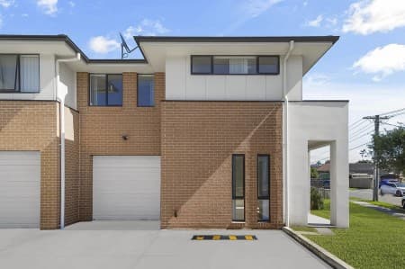 1/52 Murphy Avenue, Liverpool - Image 1