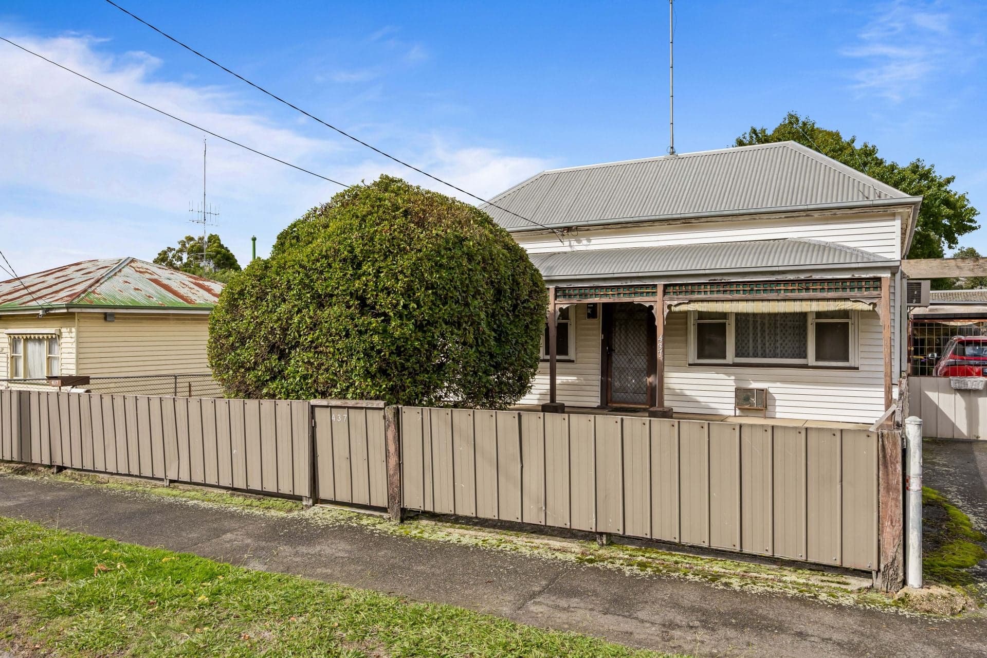 437 Main  Road, Golden Point, Golden Point - Thumbnail 2