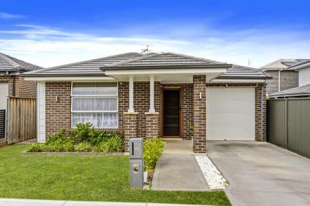 73 Bagnall Street, Gregory Hills - Image 1