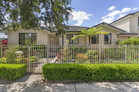 63a Dennistoun Avenue, Guildford - Image 1