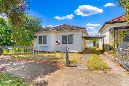 32 Berith Street, Auburn - Image 1