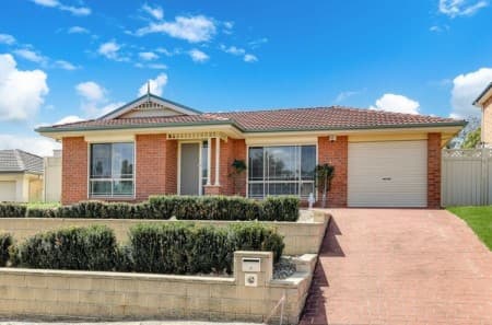 7 St Catherine Close, Blair Athol - Image 1