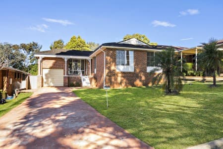 33 Desley Crescent, Prospect - Image 1