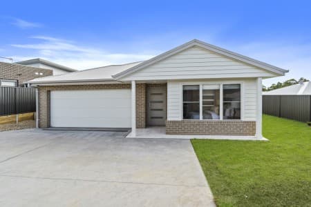 54 Greenacre Drive, Tahmoor - Image 1