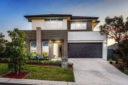 32 Thorpe Circuit, Oran Park - Image 1