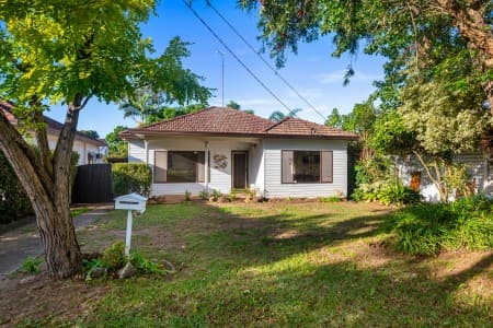 1 Roseanne Avenue, Roselands - Image 1