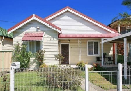 8 Cover Street, Auburn - Image 1