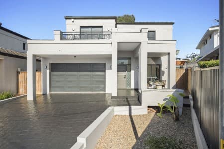 16 Royal Place, Greystanes - Image 1