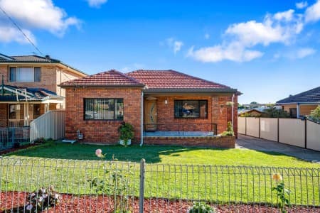 71 Gordon Road, Auburn - Image 1