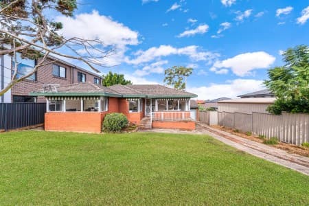 28 Lyle Street, Girraween - Image 1