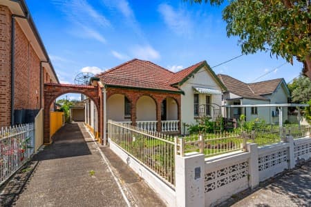 54 Alice Street, Auburn - Image 1