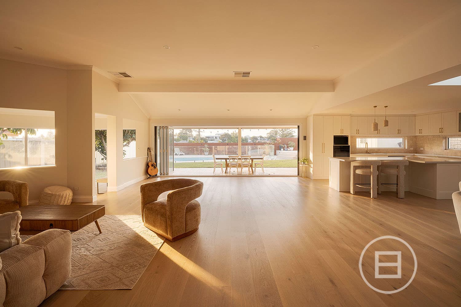 3 Warringah Close, KALLAROO, WA, Kallaroo - Thumbnail 2