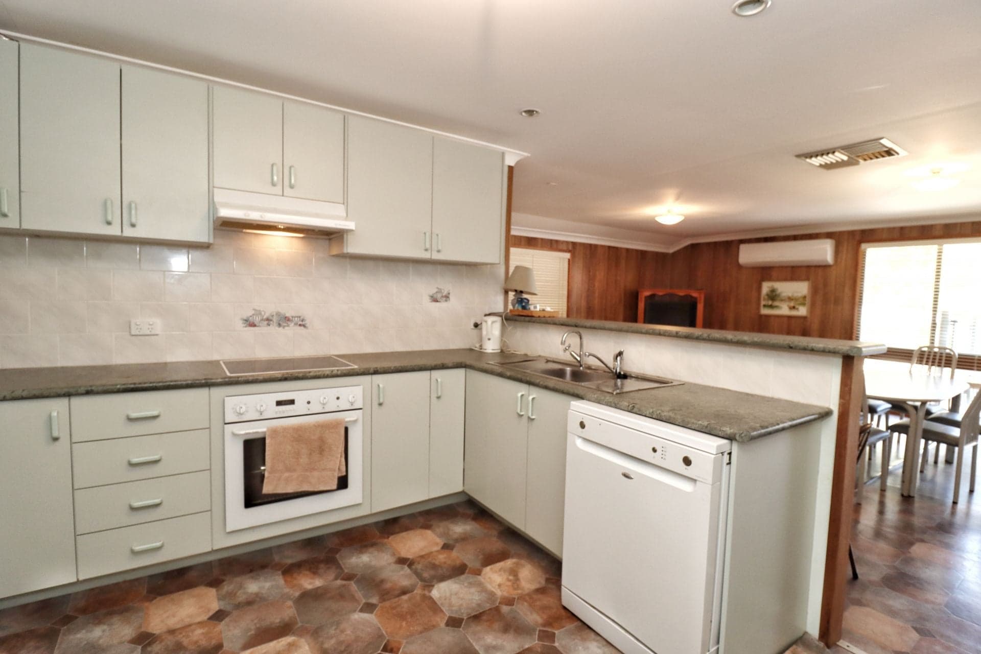 50 Waugoola Street, WYANGALA, Wyangala - Thumbnail 4