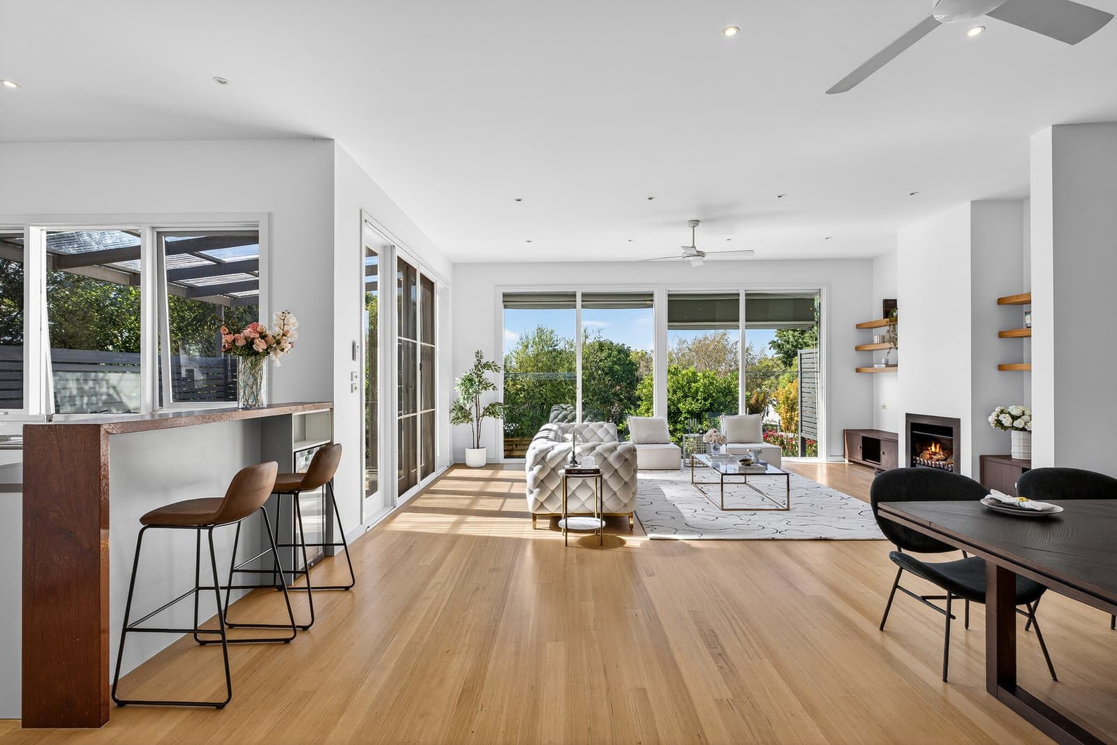 27 Edinburgh Street, Box Hill South, Box Hill South - Thumbnail 2