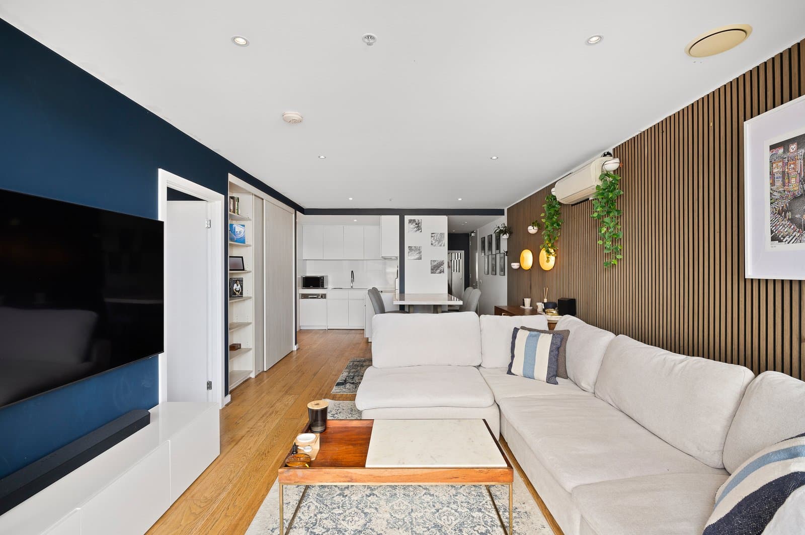 403/13 Wellington Street, St Kilda, St Kilda - Thumbnail 2