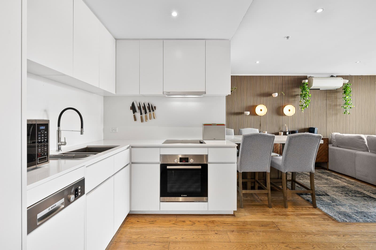 403/13 Wellington Street, St Kilda, St Kilda - Thumbnail 5
