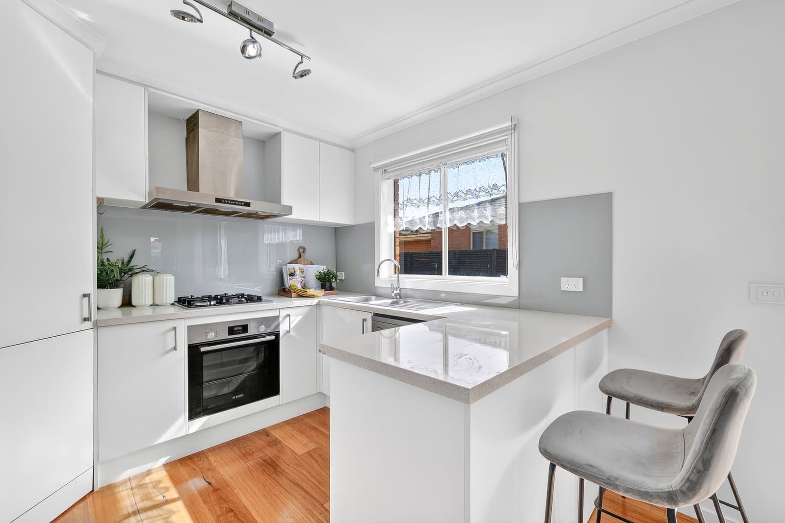 35 Kauri Grove, Glen Waverley, Glen Waverley - Thumbnail 4