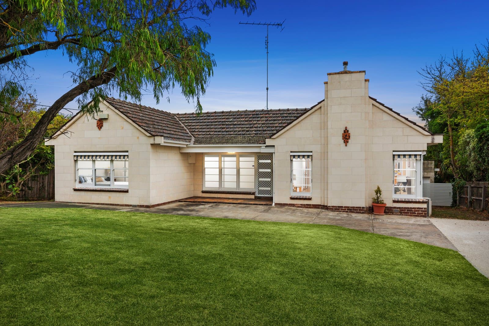 245 Noble Street, Newtown, Newtown - Image 1