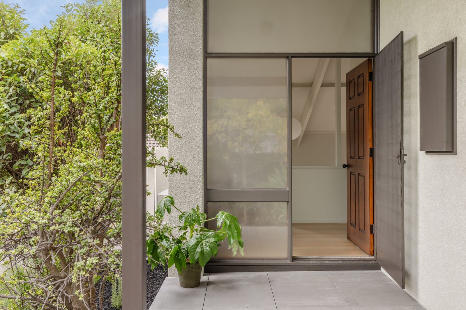 3 Snead Court, Mount Waverley, Mount Waverley - Thumbnail 2