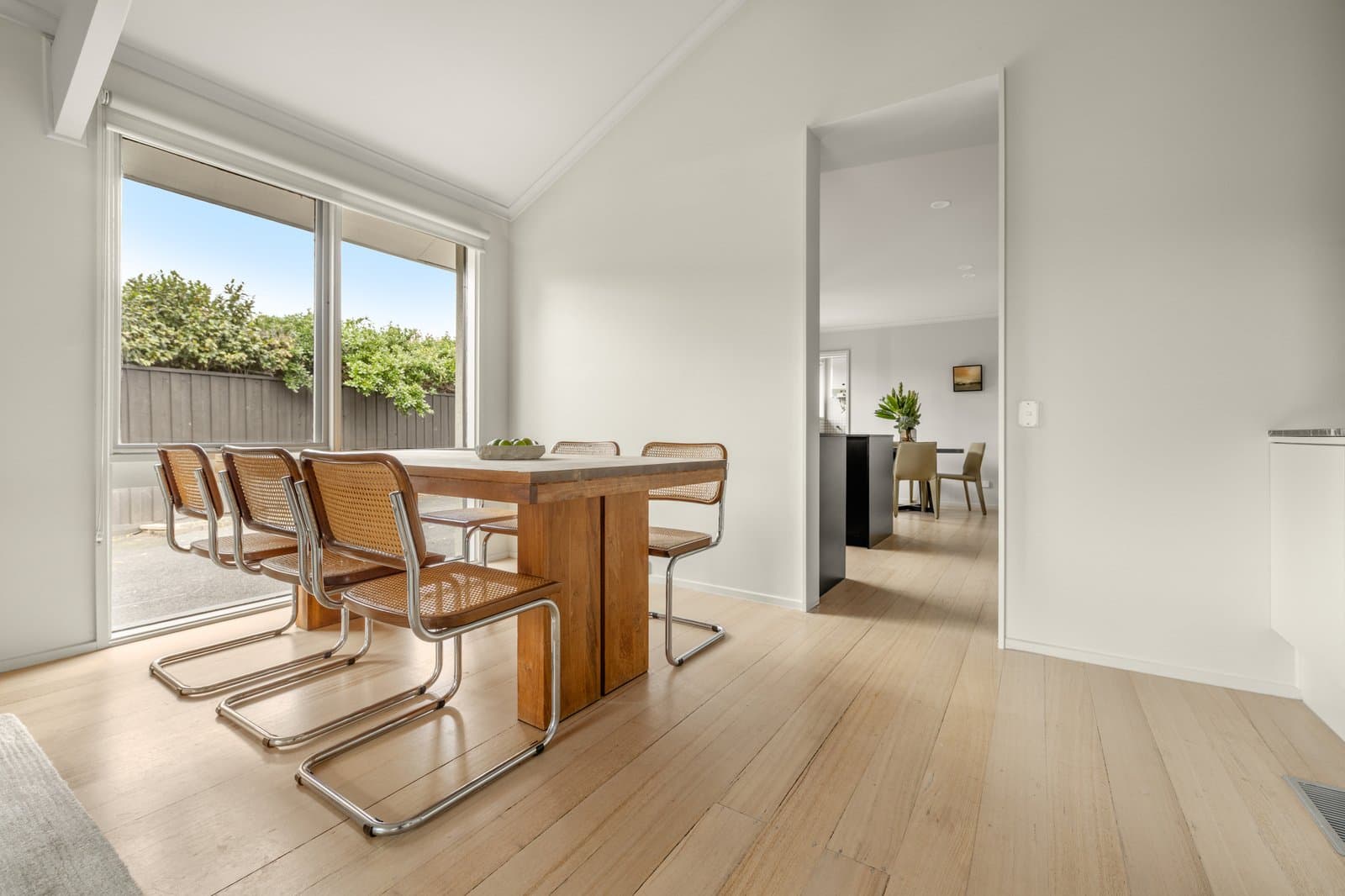 3 Snead Court, Mount Waverley, Mount Waverley - Thumbnail 8