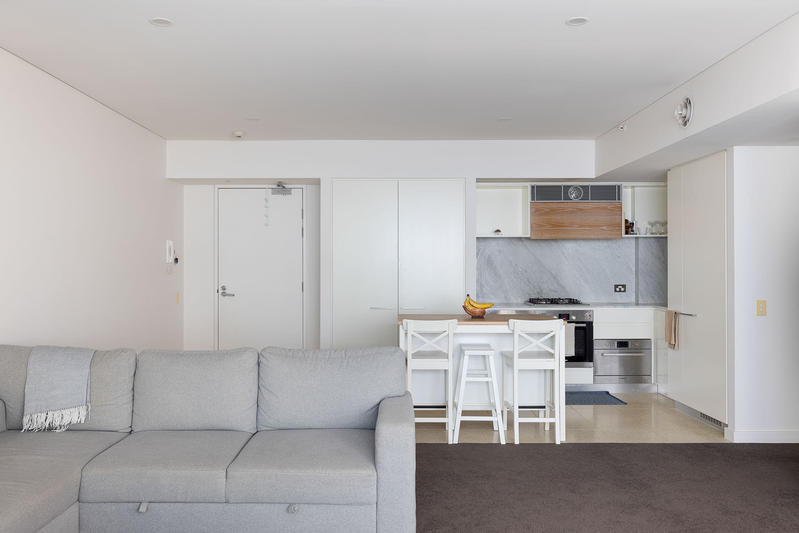 204/220 Pacific Highway, Crows Nest - Thumbnail 2