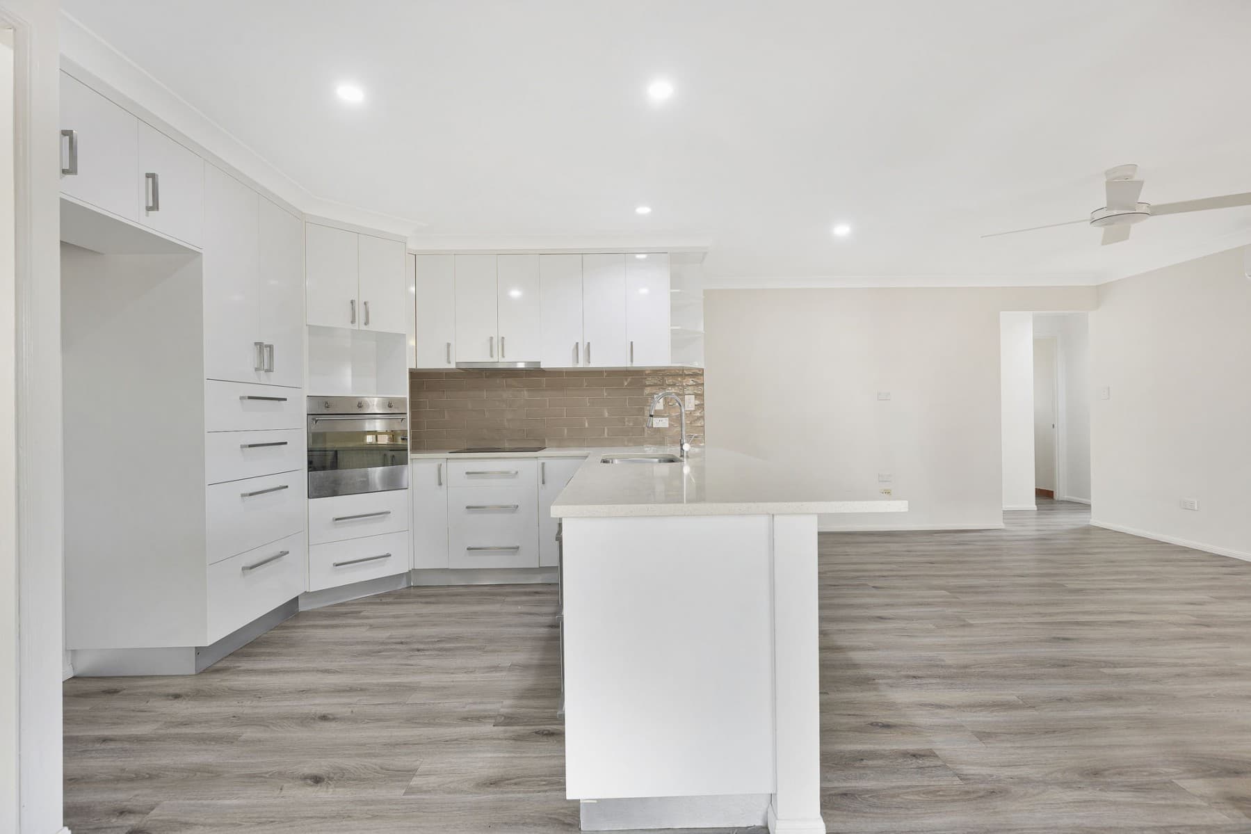 38 Spinnaker Way,
											BUCASIA, Bucasia - Thumbnail 4