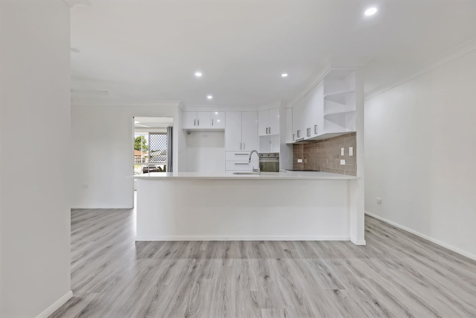 38 Spinnaker Way,
											BUCASIA, Bucasia - Thumbnail 6