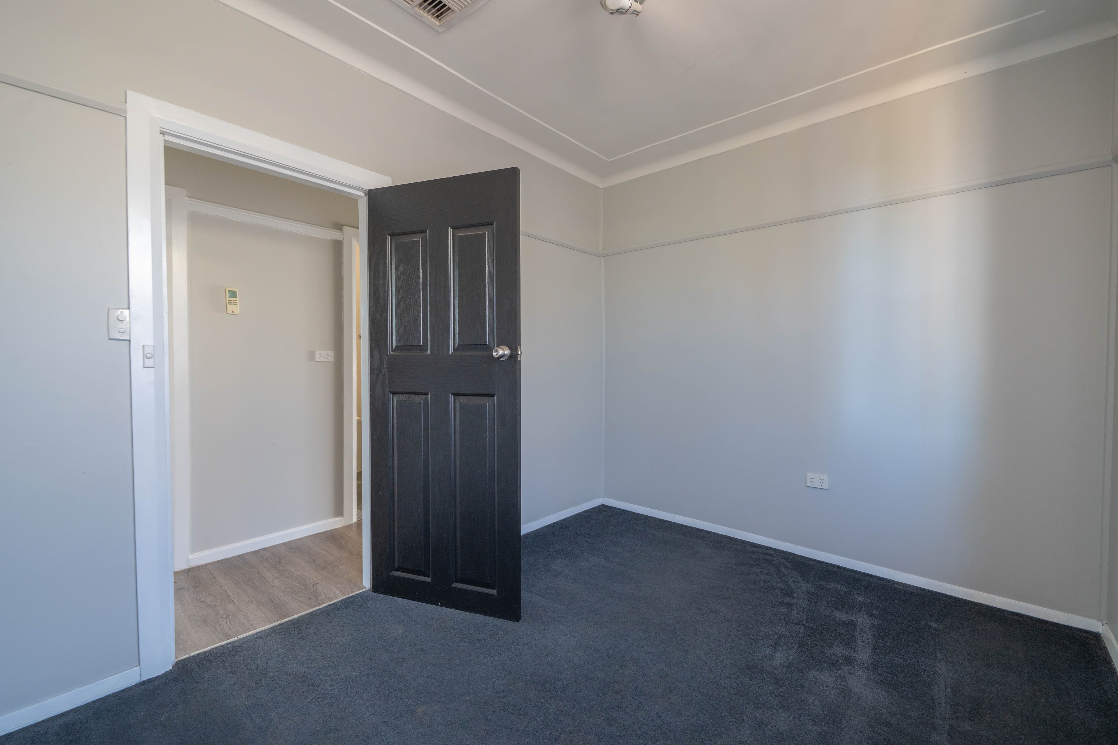 33 Conridge Street, Forbes NSW 2871, Forbes - Thumbnail 8
