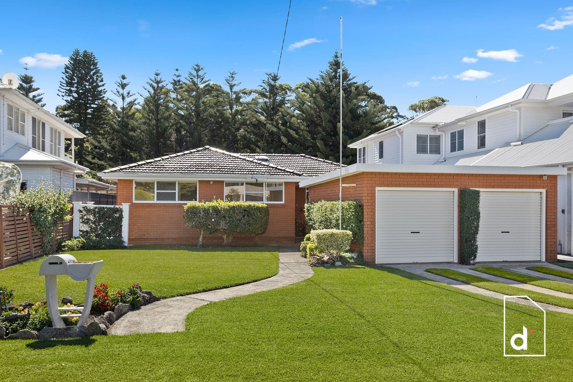 10 Hutton Avenue, Bulli, NSW 2516, Bulli - Image 1