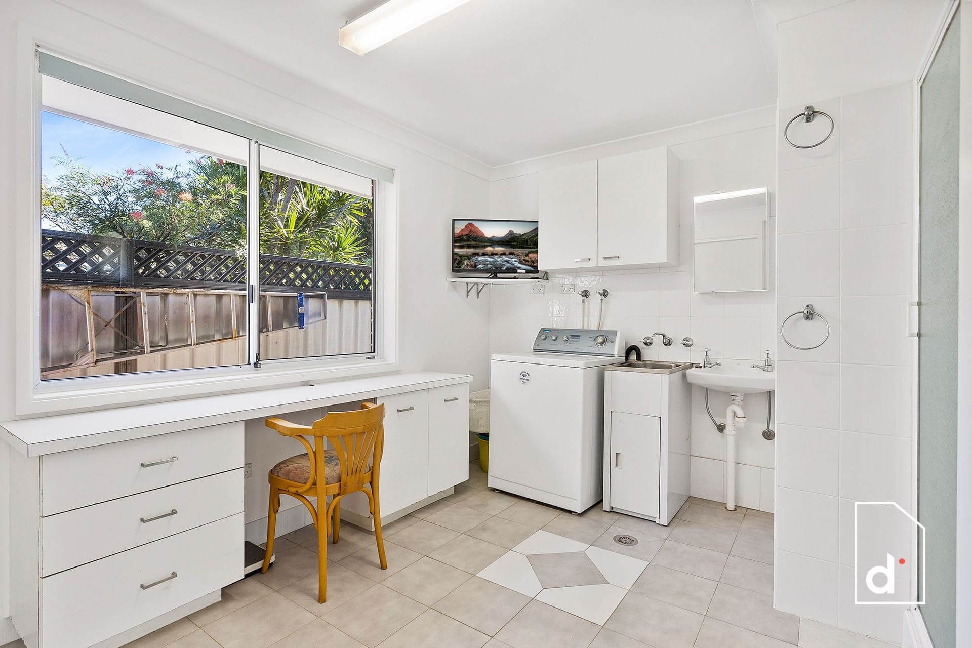 10 Hutton Avenue, Bulli, NSW 2516, Bulli - Thumbnail 4