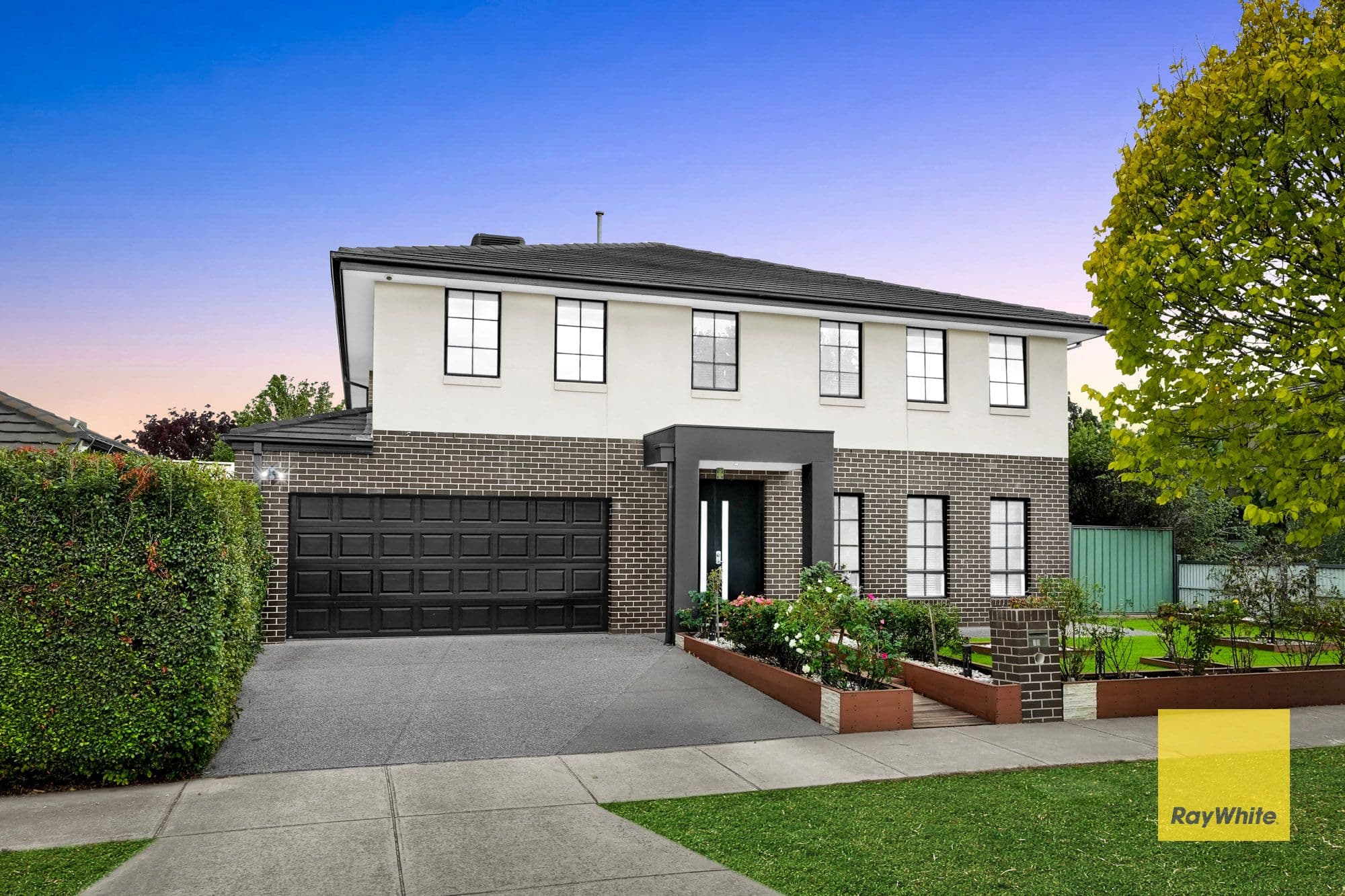 32 Botanical Drive, Caroline Springs VIC 3023, Caroline Springs - Thumbnail 2